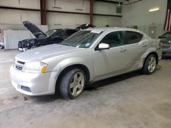  Salvage Dodge Avenger