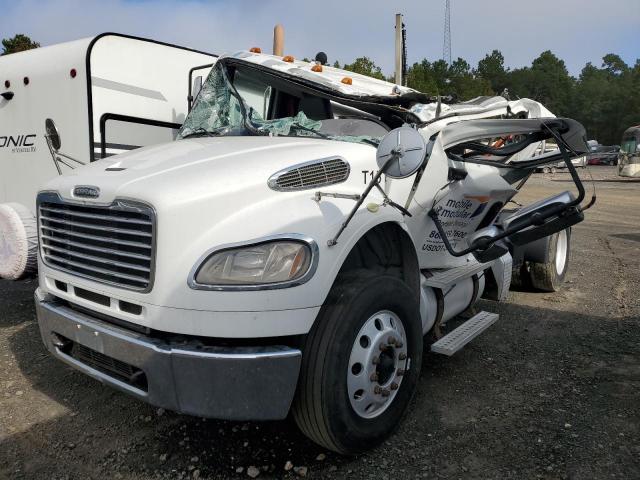  Salvage Freightliner M2 106 Med