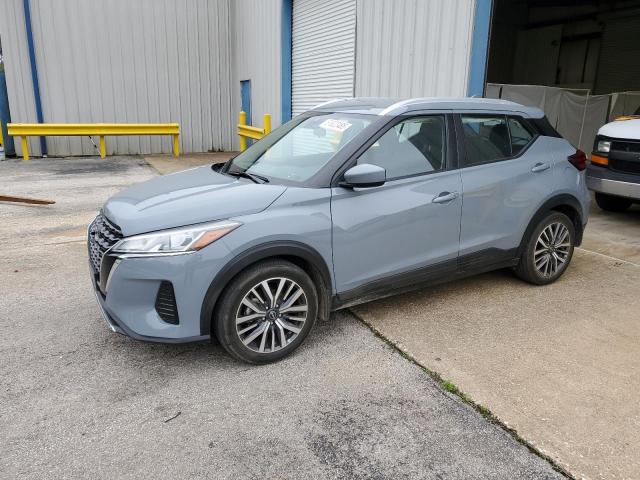  Salvage Nissan Kicks