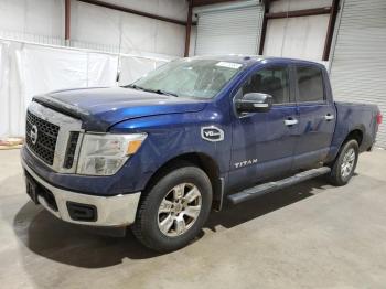  Salvage Nissan Titan