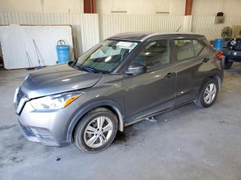  Salvage Nissan Kicks