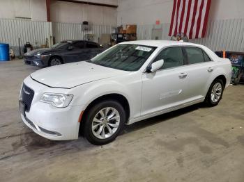  Salvage Chrysler 300