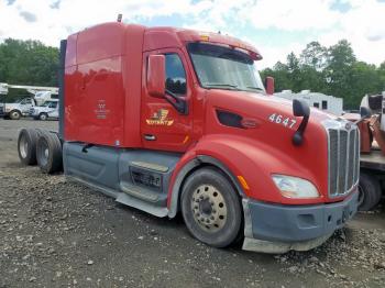  Salvage Peterbilt 579