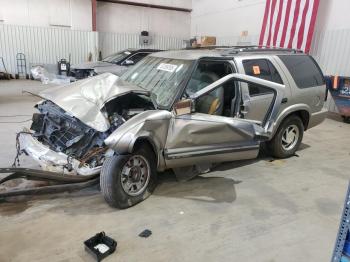  Salvage Chevrolet Blazer
