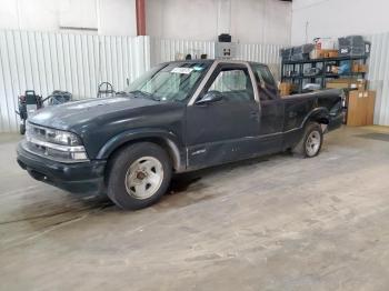  Salvage Chevrolet S-10