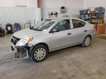  Salvage Nissan Versa