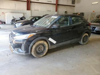  Salvage Nissan Kicks