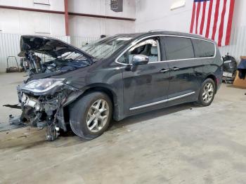  Salvage Chrysler Pacifica