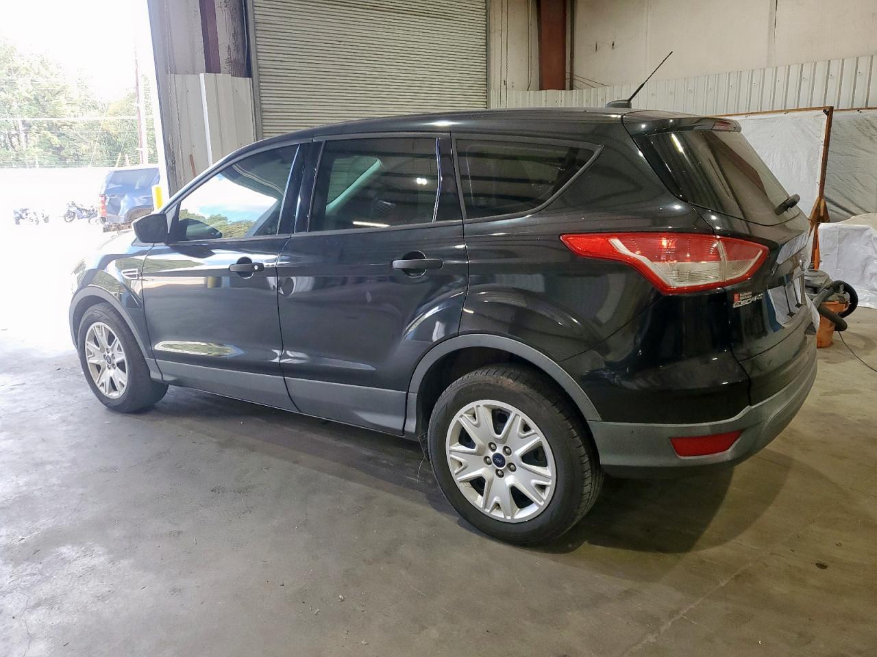 Ford Escape S Image 12