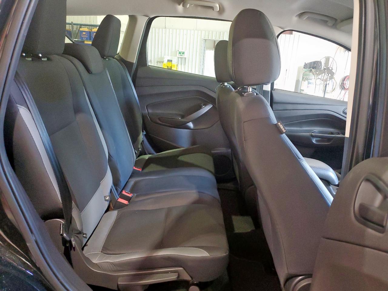 Ford Escape S Image 6