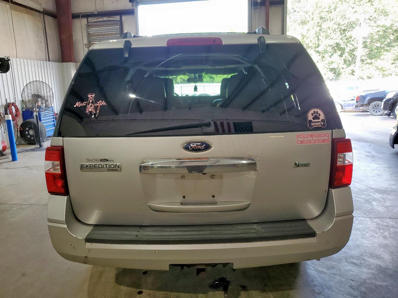 Ford Expedition Limited Image 10