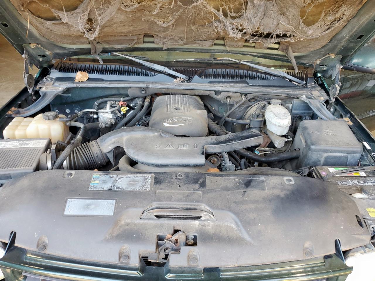 Chevrolet Suburban K1500 Image 9