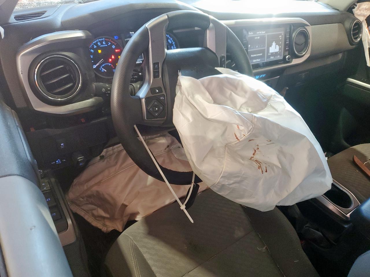 Toyota Tacoma Double Cab Image 6