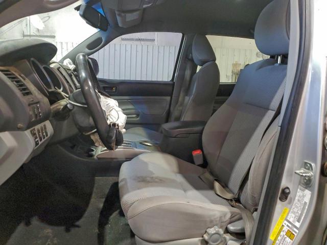 Toyota Tacoma Double Cab Image 4