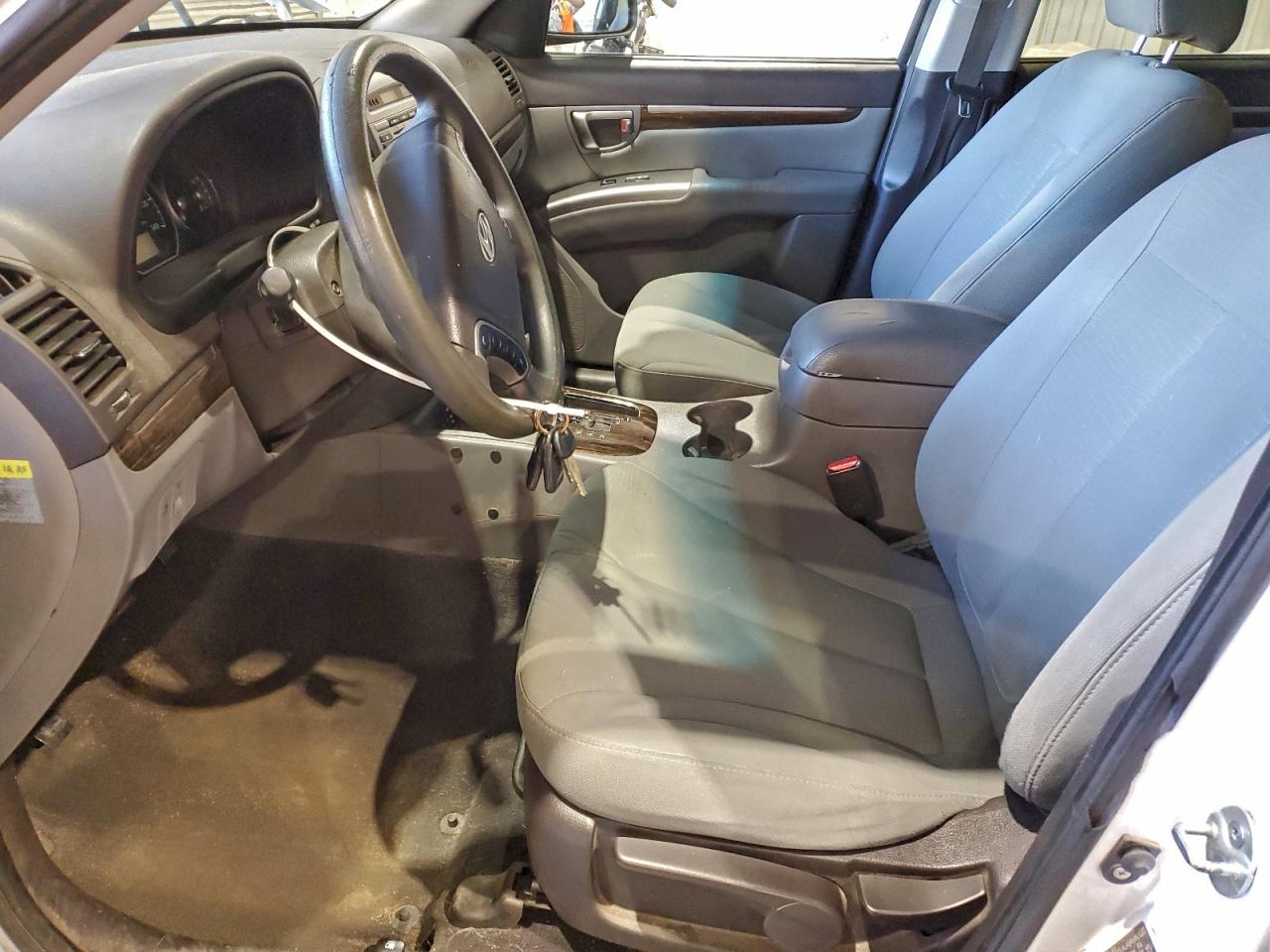 Hyundai SANTA FE Gls Image 6