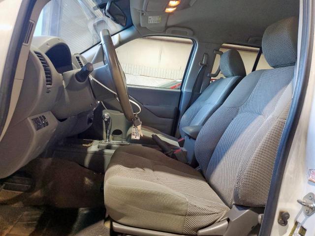 Nissan Frontier S Image 10