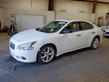  Salvage Nissan Maxima