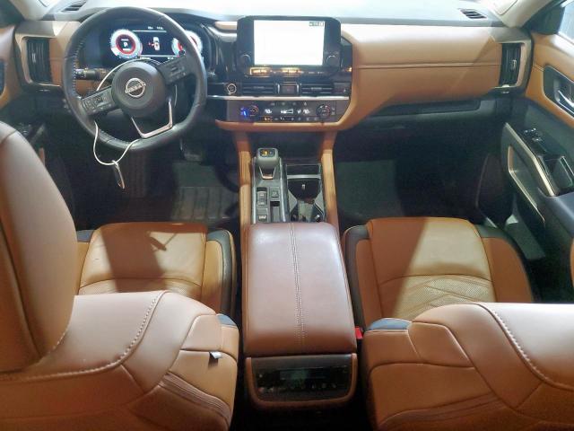 Nissan Pathfinder Platinum Image 8