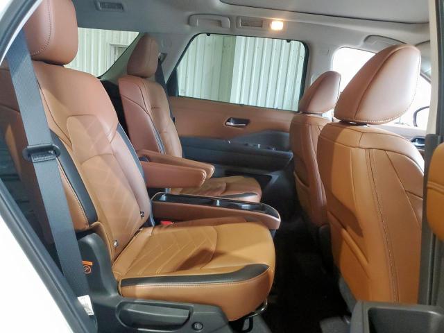 Nissan Pathfinder Platinum Image 7