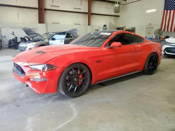  Salvage Ford Mustang