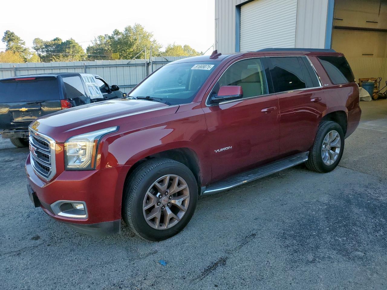 GMC Yukon Sle Image 1