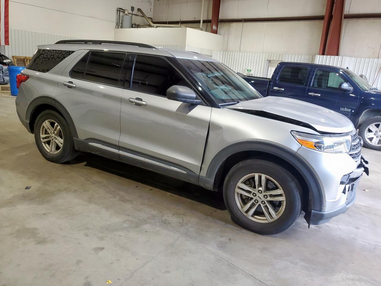 Ford Explorer Xlt Image 3