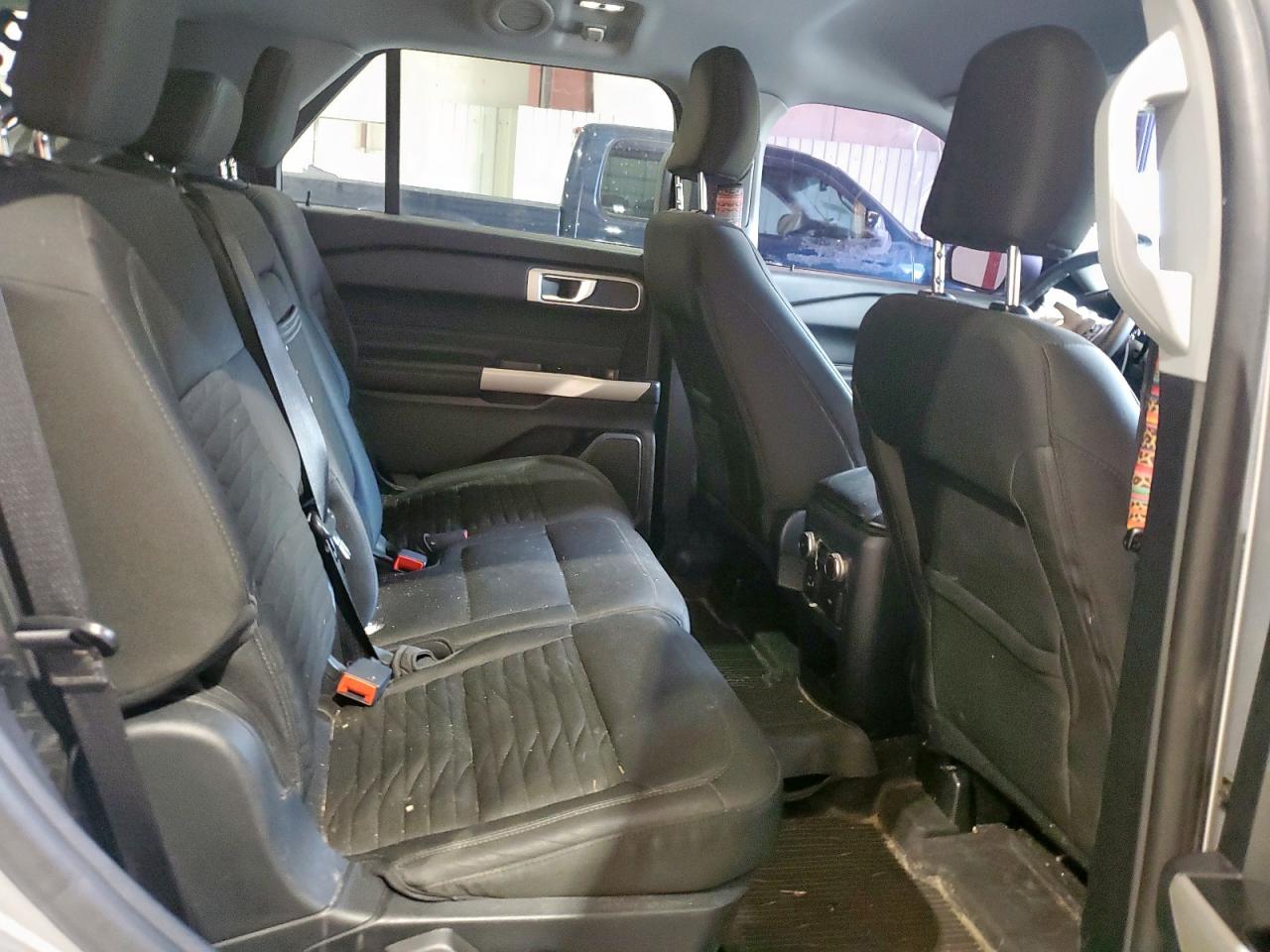 Ford Explorer Xlt Image 11