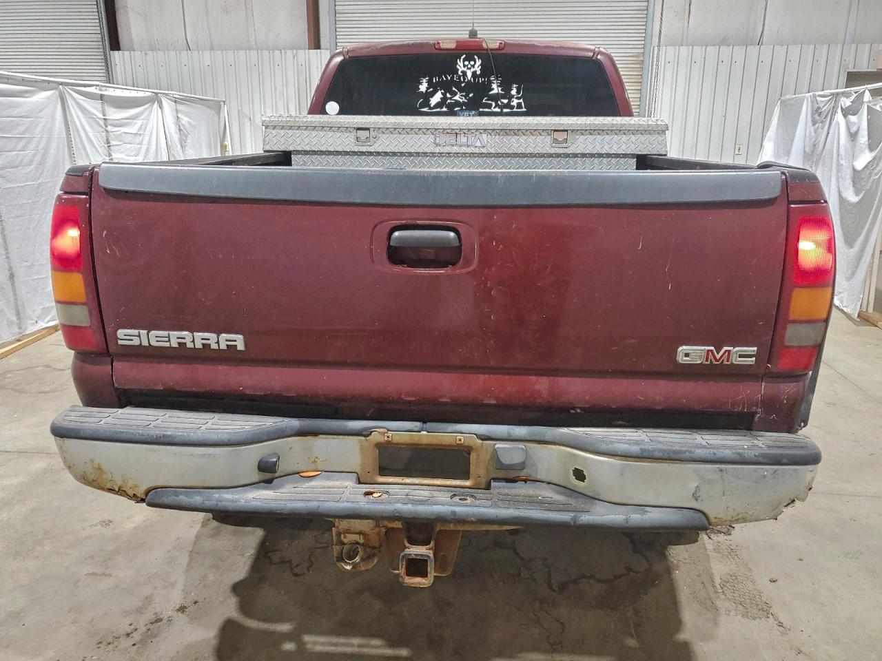 GMC Sierra K2500 Heavy Duty Image 2