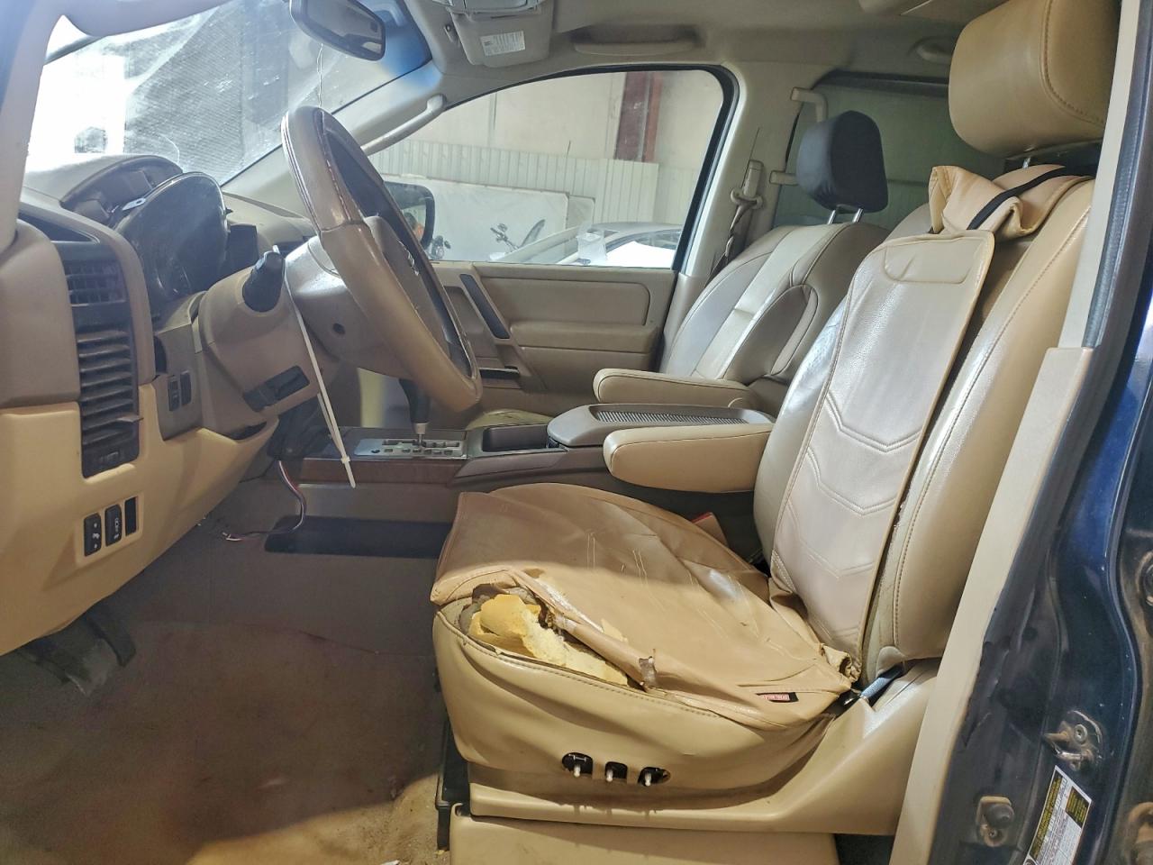 Nissan Titan Xe Image 7