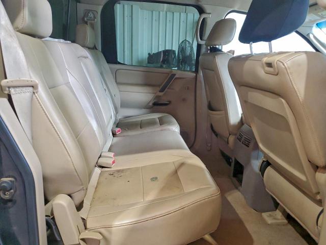 Nissan Titan Xe Image 9