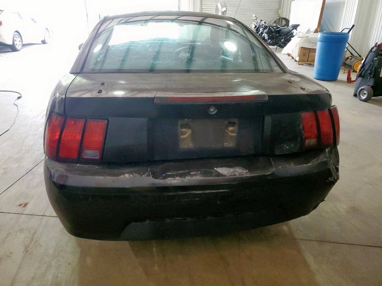 Ford Mustang Image 12