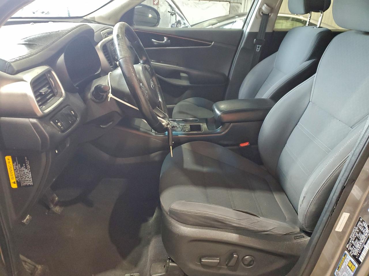 Kia Sorento Lx Image 6