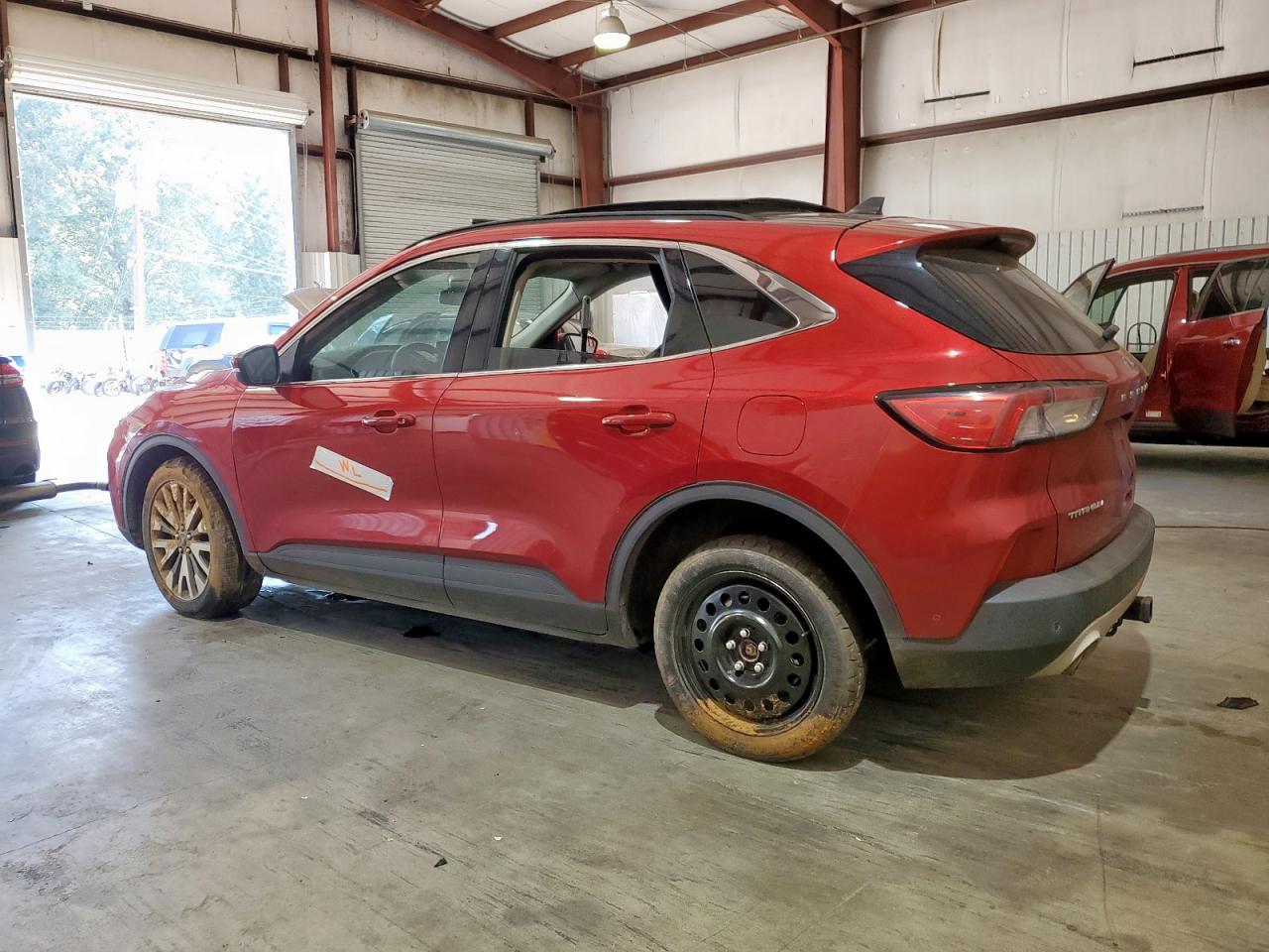 Ford Escape Titanium Image 4