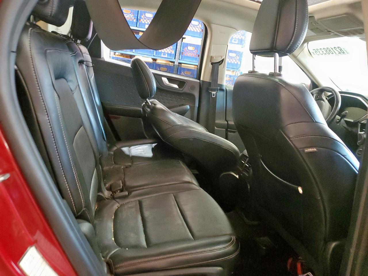 Ford Escape Titanium Image 11