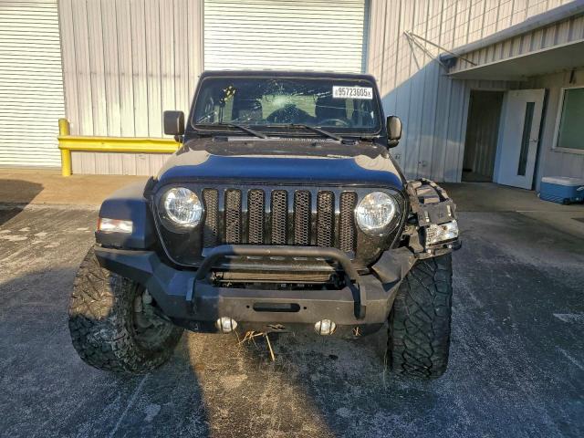 Jeep Wrangler Sport Image 3