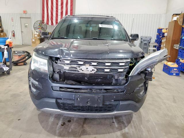 Ford Explorer Xlt Image 2