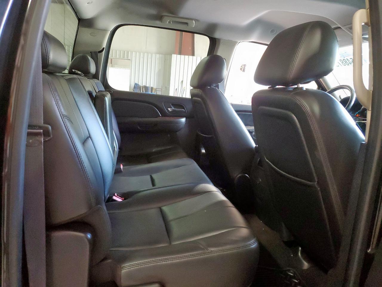 Chevrolet Silverado K2500 Heavy Duty Ltz Image 7