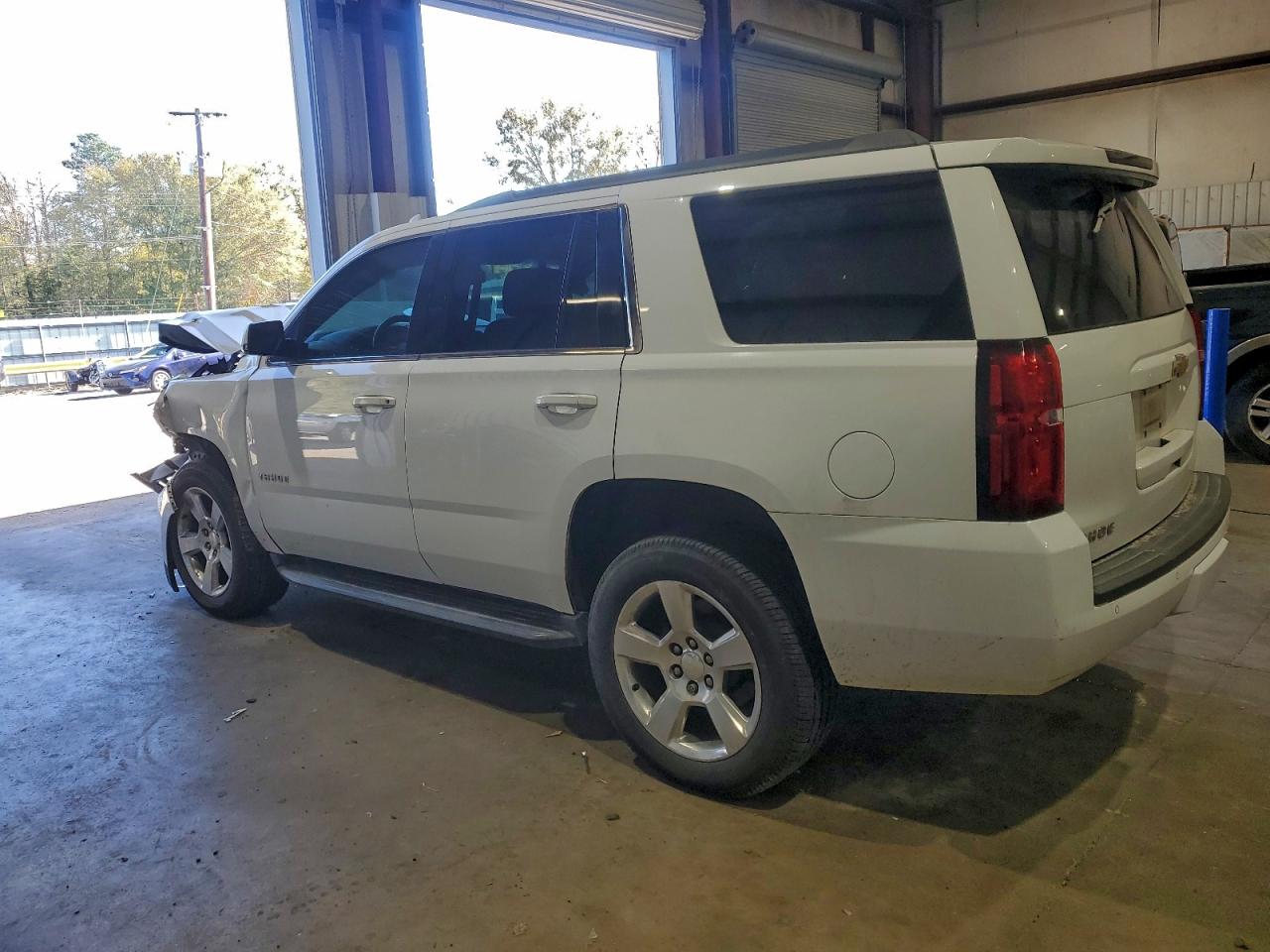 Chevrolet Tahoe C1500 Ls Image 7
