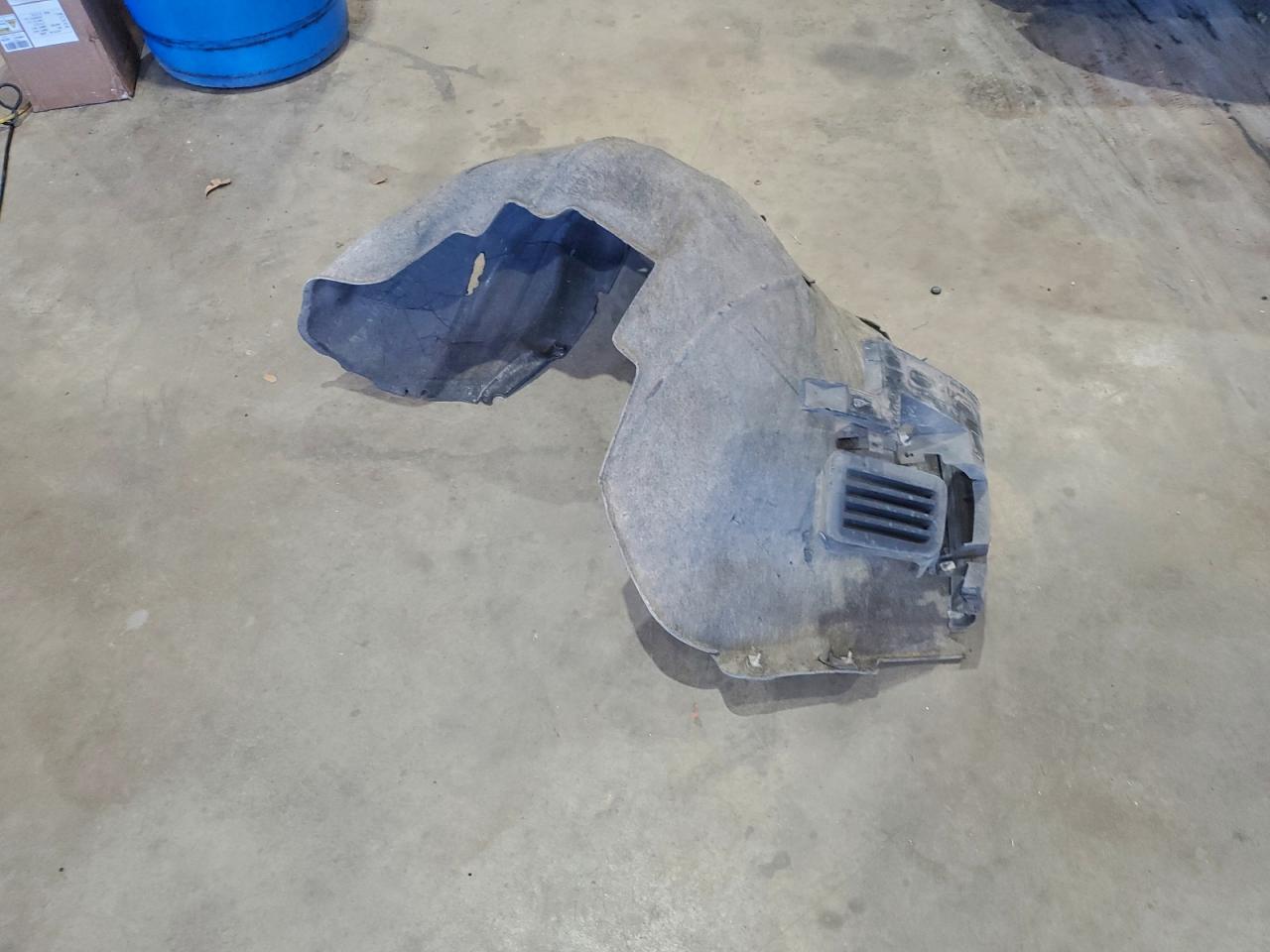 Chevrolet Tahoe C1500 Ls Image 10