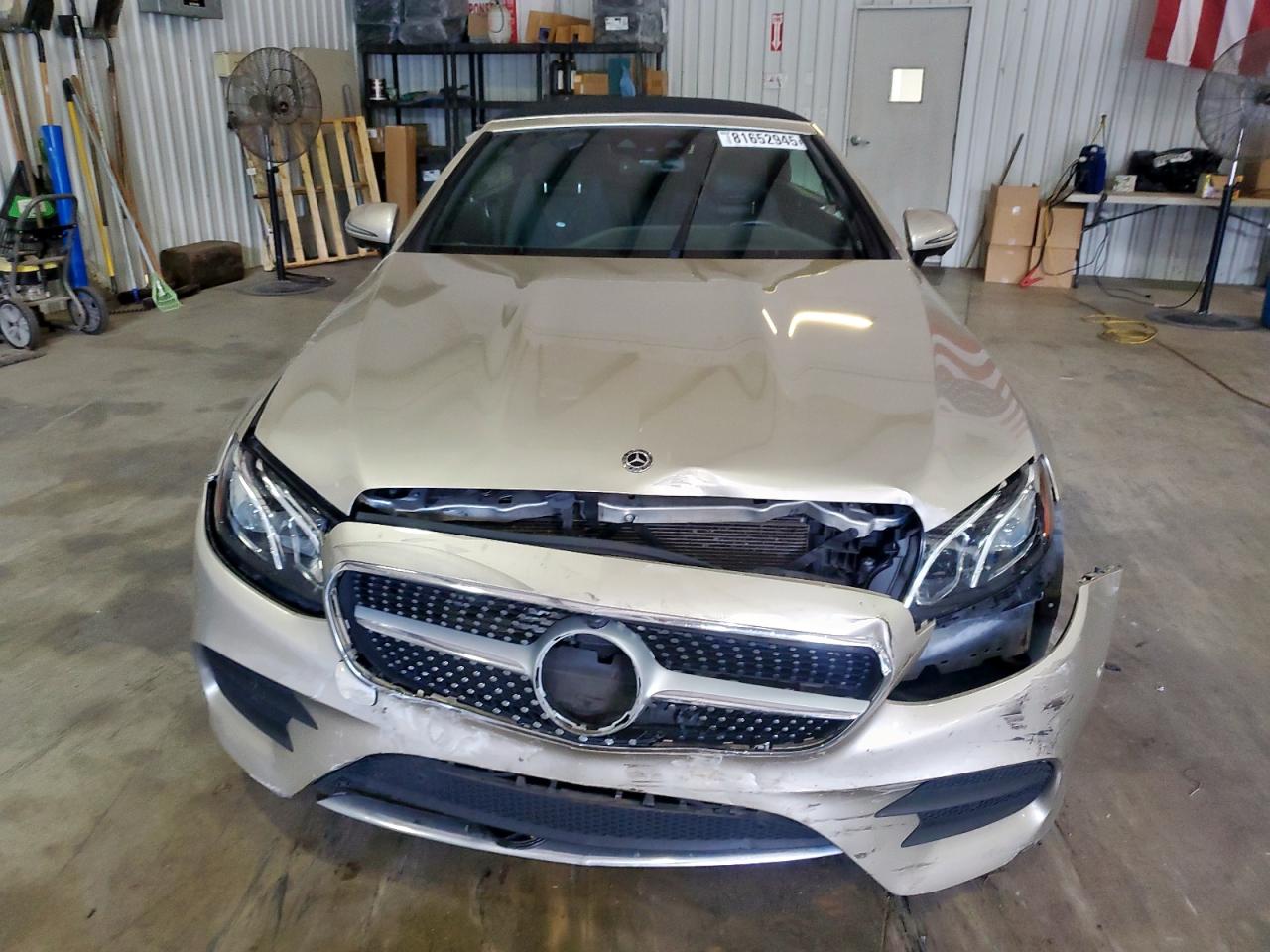 Mercedes-Benz E-Class 450 Image 10