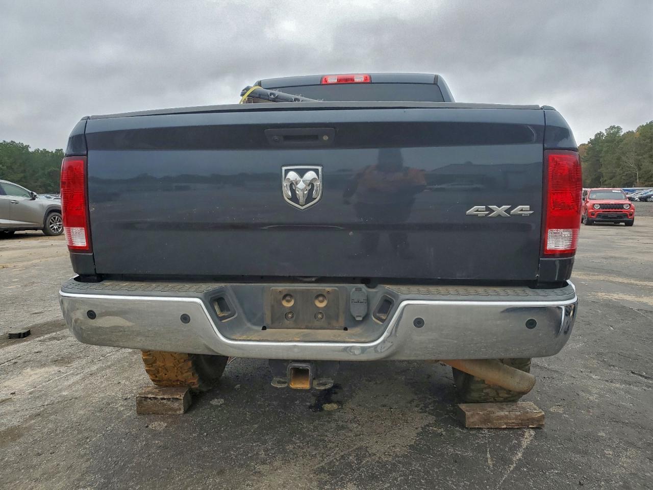 Ram 2500 St Image 13