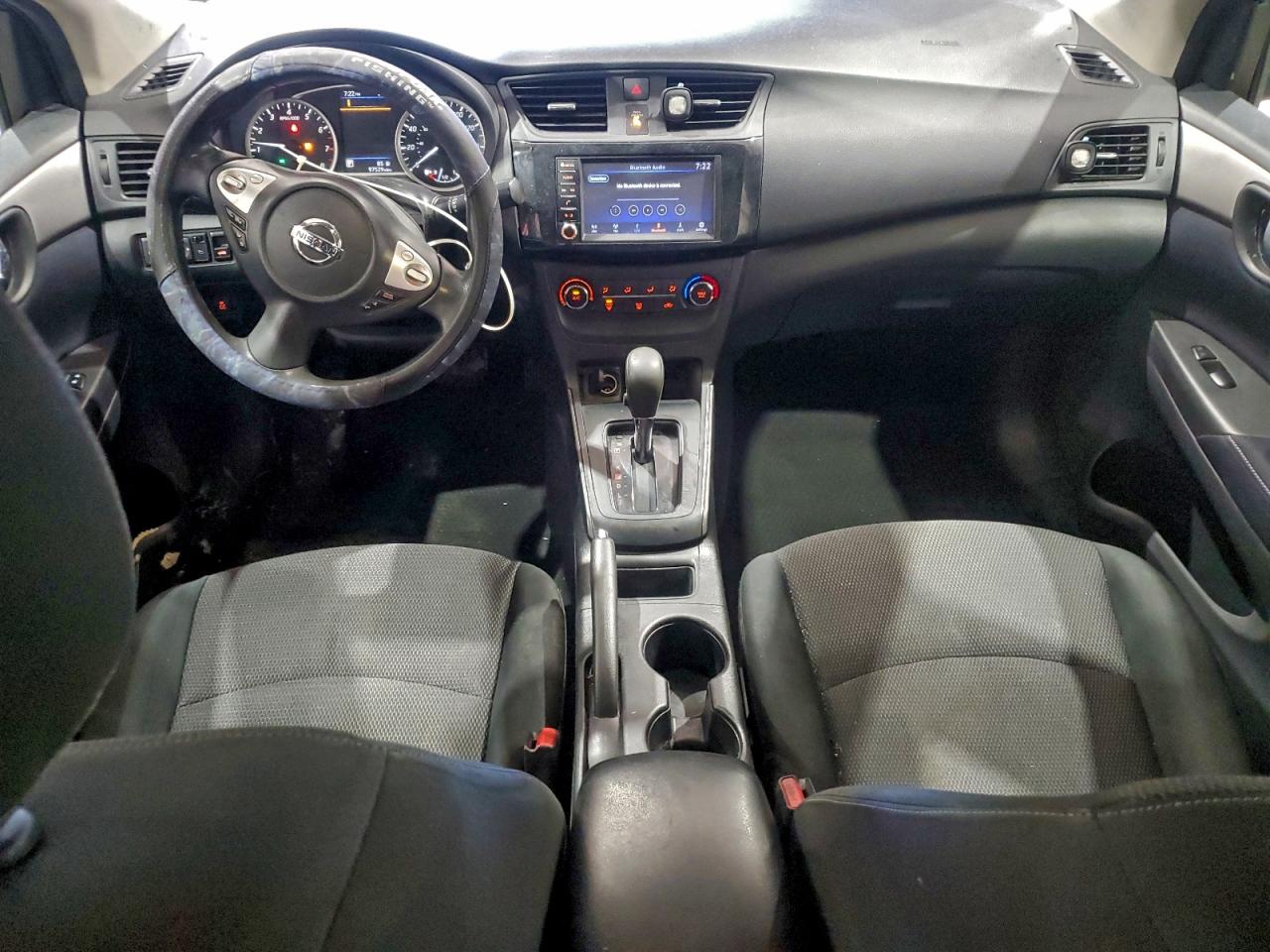 Nissan Sentra S Image 10