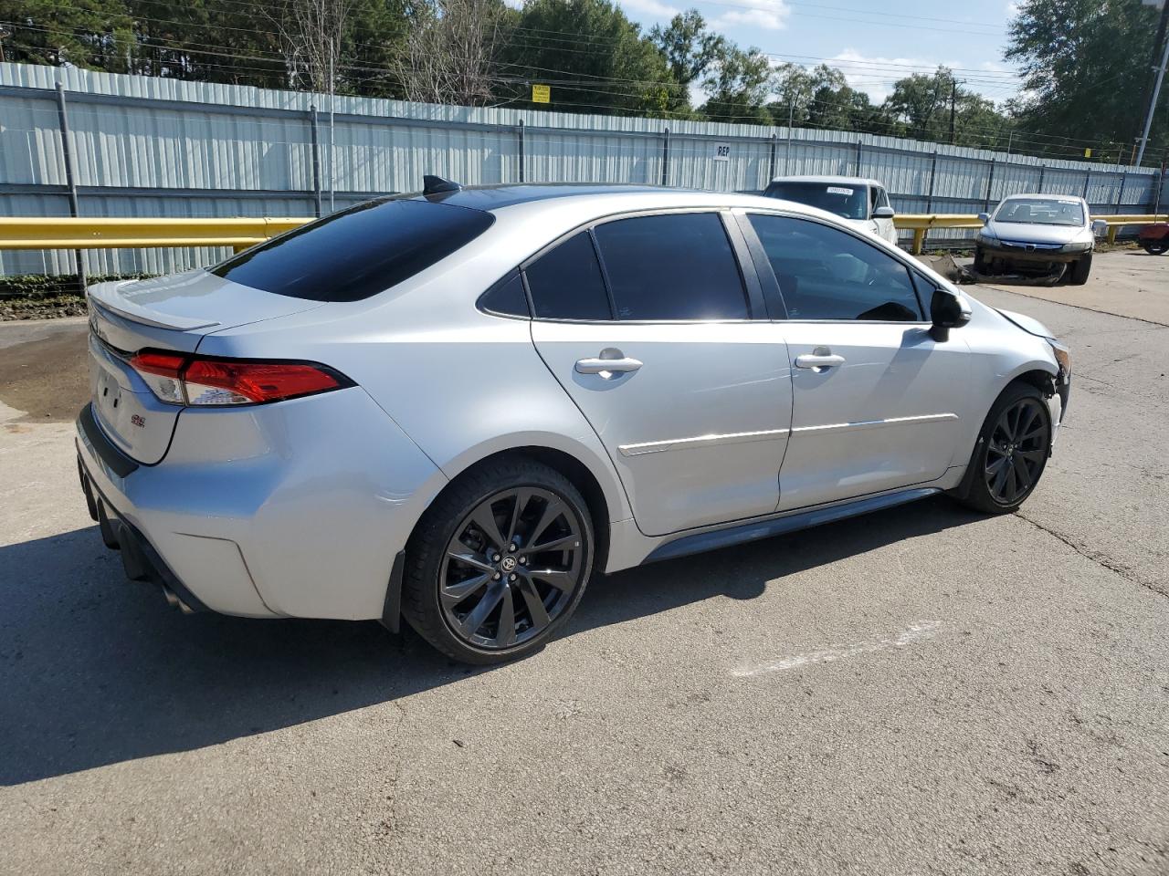 Toyota Corolla Se Image 3