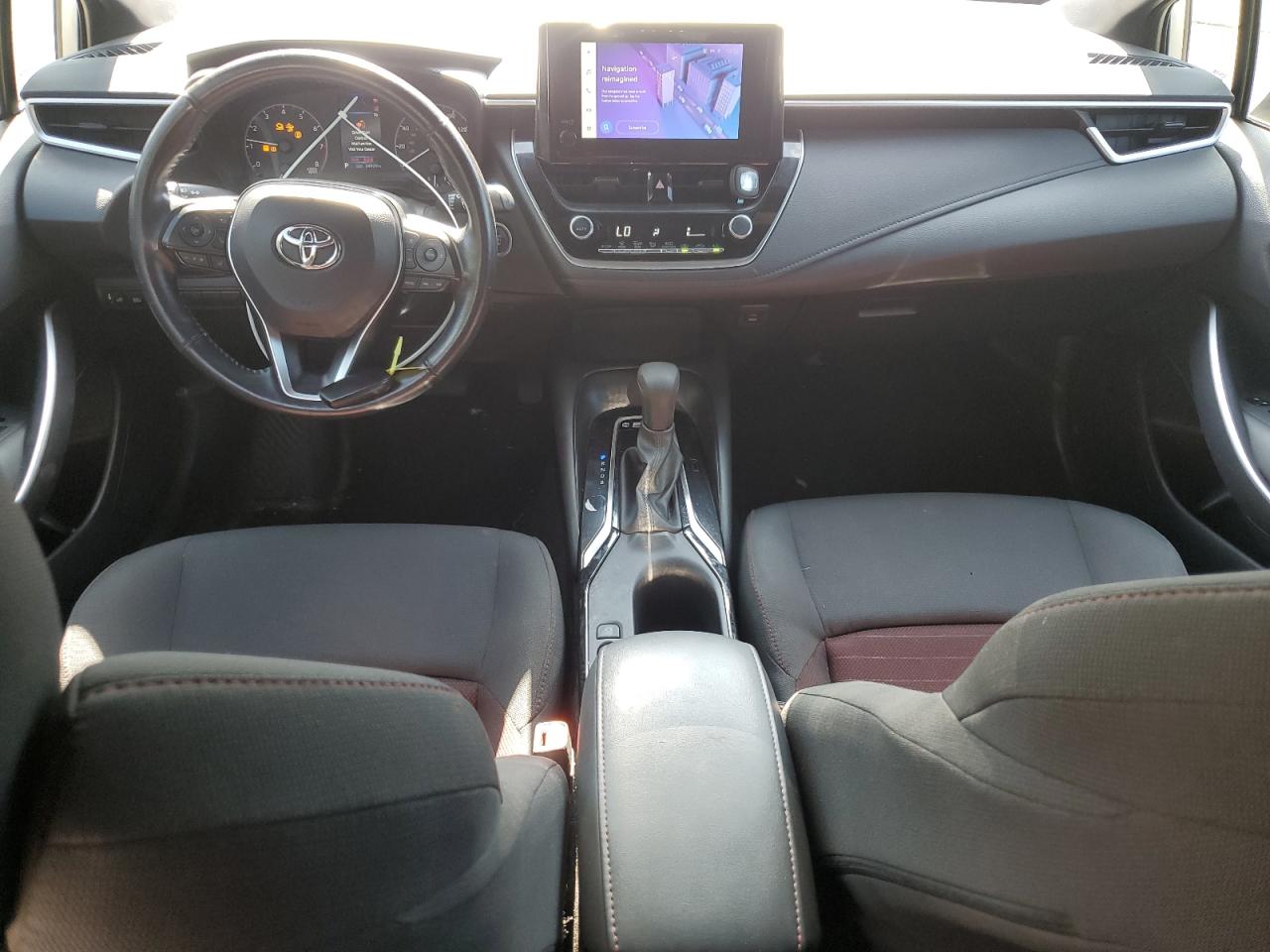 Toyota Corolla Se Image 8