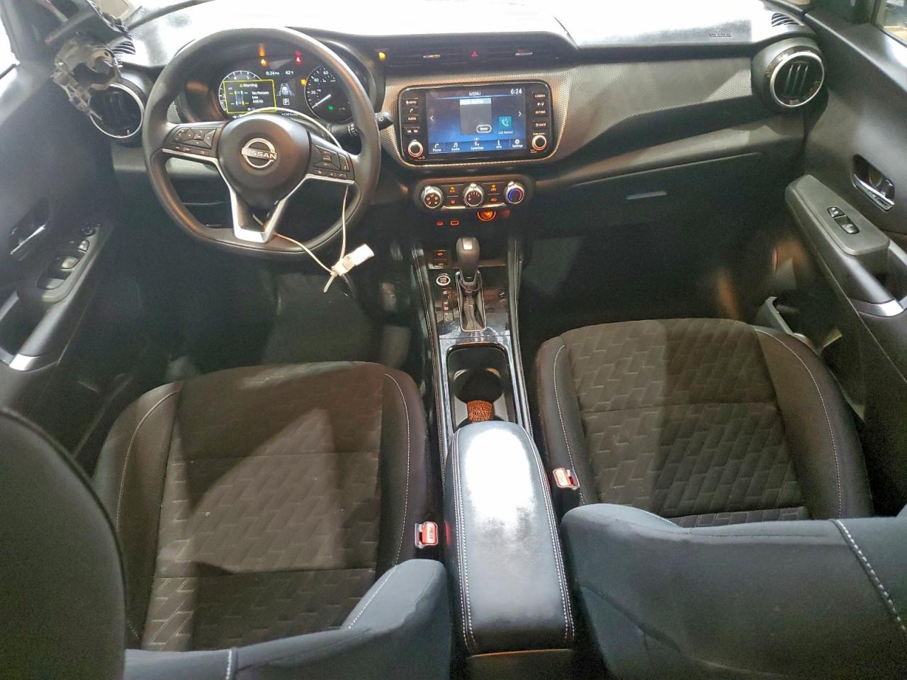 Nissan Kicks Sv Image 12