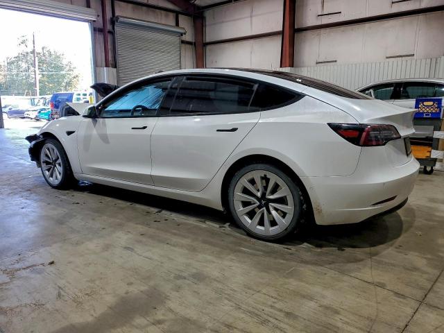 Tesla Model 3 Image 2