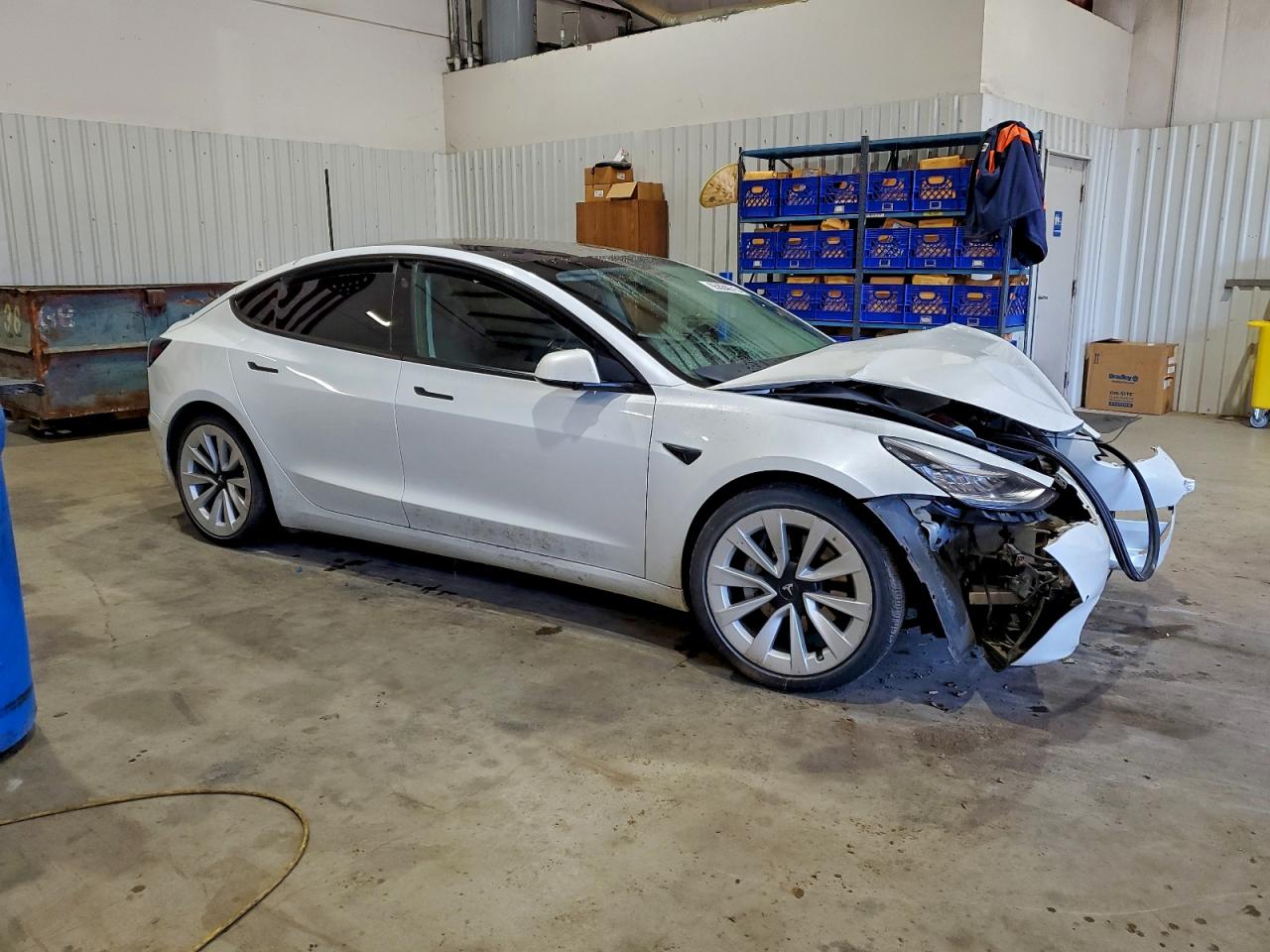 Tesla Model 3 Image 6