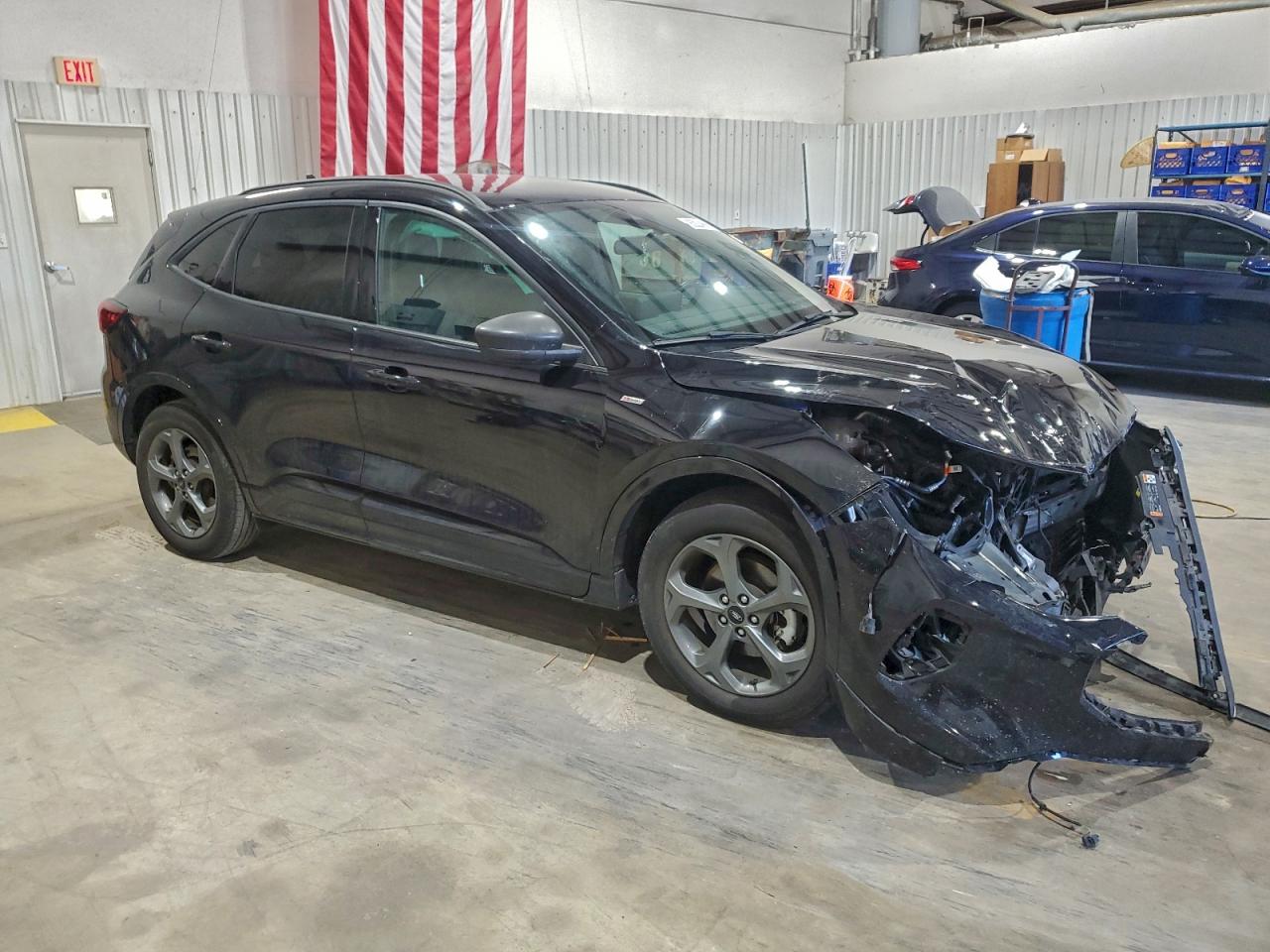 Ford Escape St Line Image 2