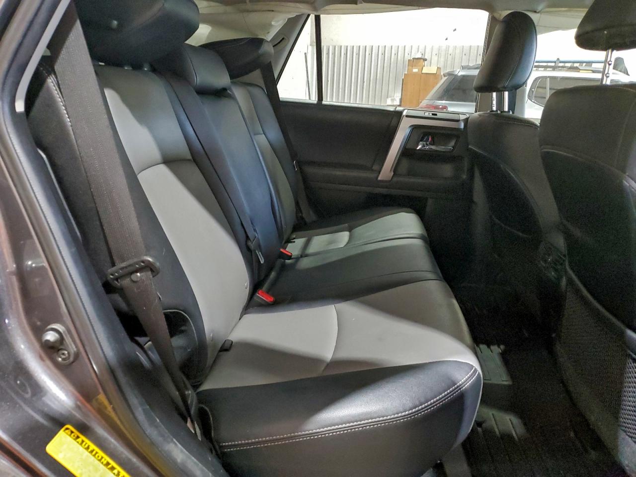 Toyota 4Runner Sr5/sr5 Premium Image 11