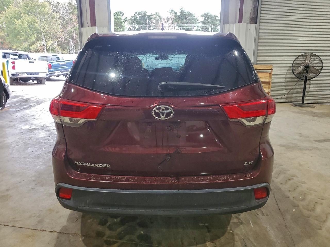 Toyota Highlander Le Image 8